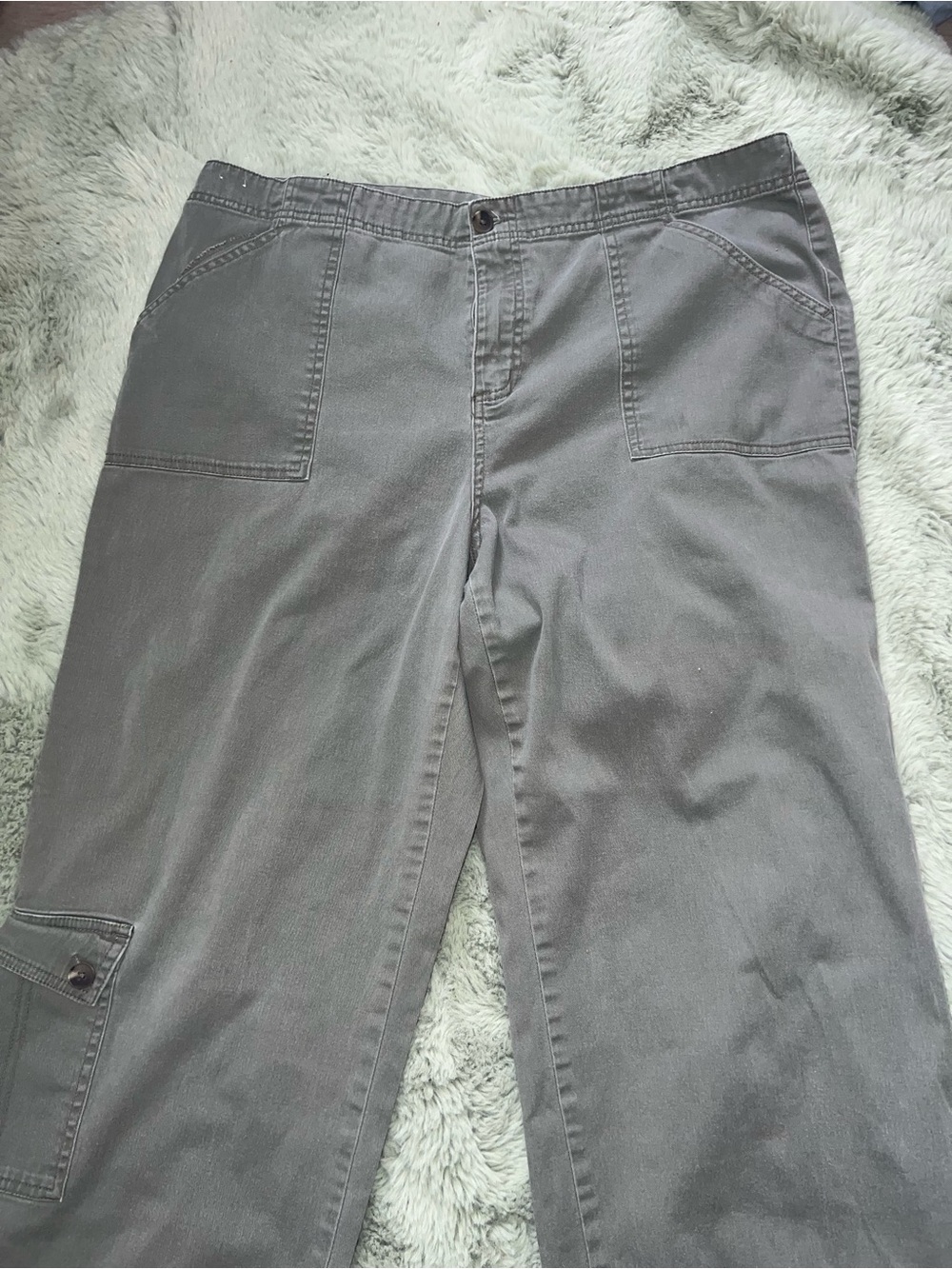 Women’s olive green Straight-Leg Pants